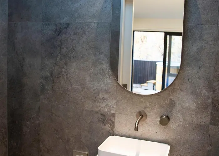 Great View, Very Central, Modern House, 3 En-suites Ferienhaus