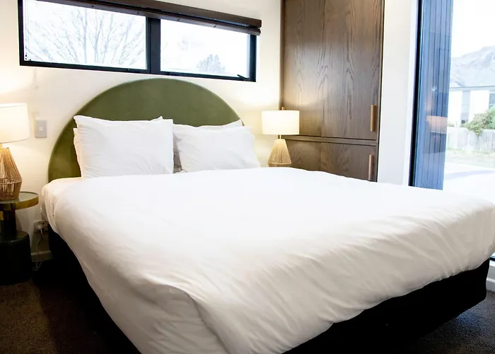 Great View, Very Central, Modern House, 3 En-suites